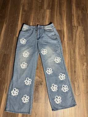 The Ragged Priest Bud Jeans Blue With White Flower Print